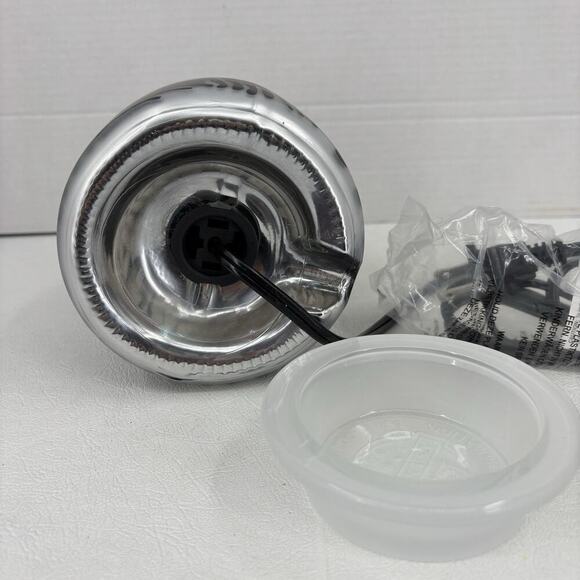 Scentsy Zebra Safari Wax Warmer Base and Dish 20 Watt Bulb New Open Box - Picture 7 of 11